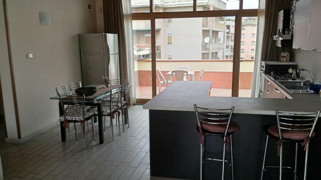 A Due Passi Da Tutto Apartman Catania Kültér fotó