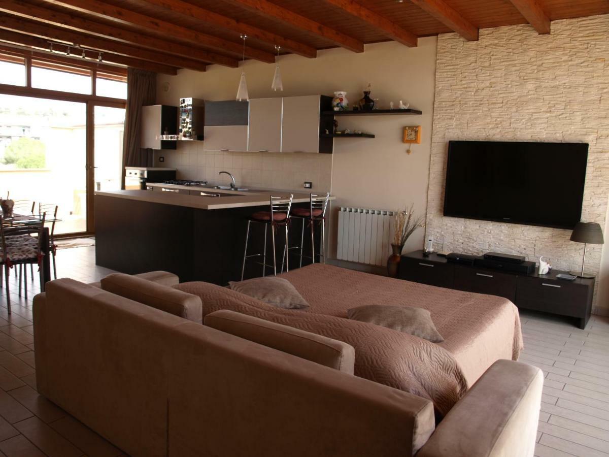 A Due Passi Da Tutto Apartman Catania Kültér fotó